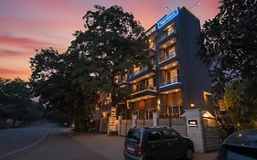 Fabhotel Majestic Jpm I